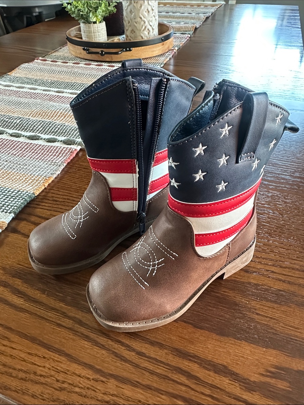 Pawz Kids Brown Boots with American Flag Accent 🇺🇸 NWOT